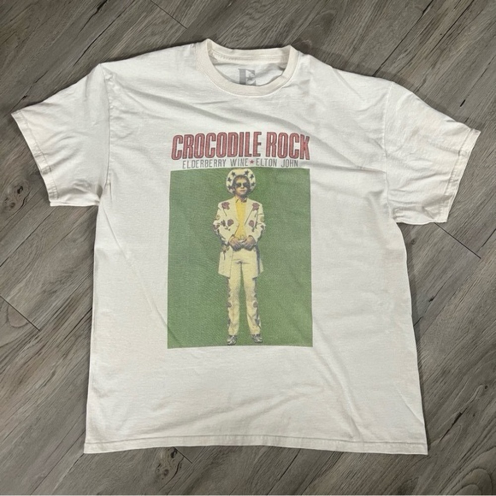 Crocodile Rock Graphic T-Shirt